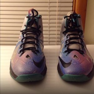 Nike Lebron pure platinum